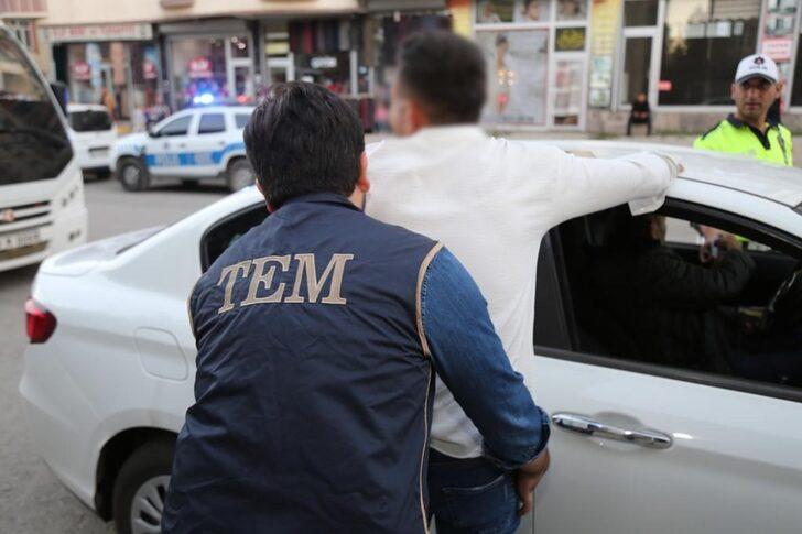 Ülke genelinde "Huzurlu Sokaklar ve Terör Suçları Uygulaması" yapıldı G1