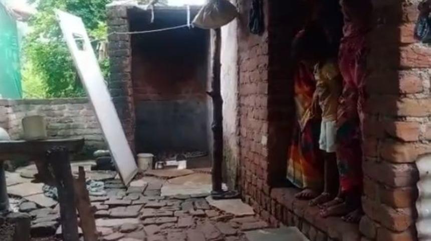 Tuvalete girince timsahı gördü! Çığlık çığlığa kaçıp yardım istedi