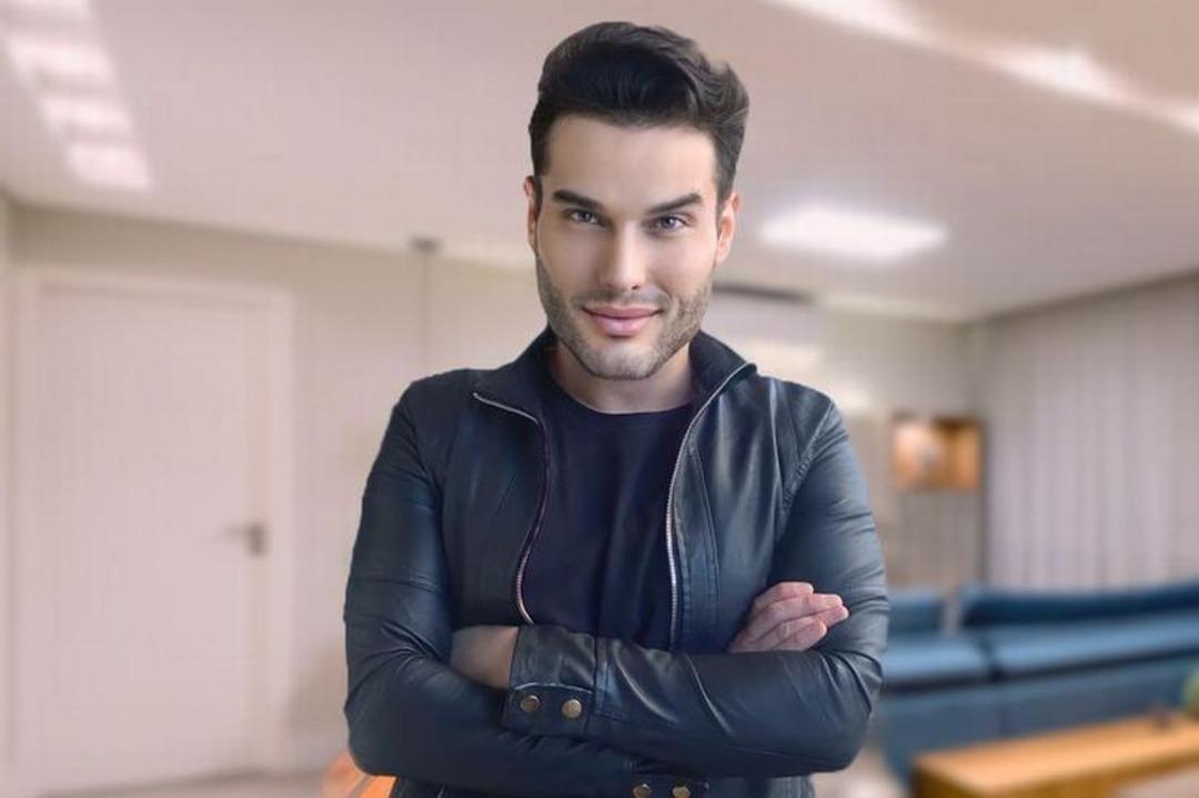 'Yaşayan Nostradamus' olarak isimlendirilen kahin Athos Salome d&uuml;nya liderlerine seslendi! &ldquo;ABD&rsquo;ye 11 Eyl&uuml;l&rsquo;den daha k&ouml;t&uuml; bir saldırı...&rdquo;