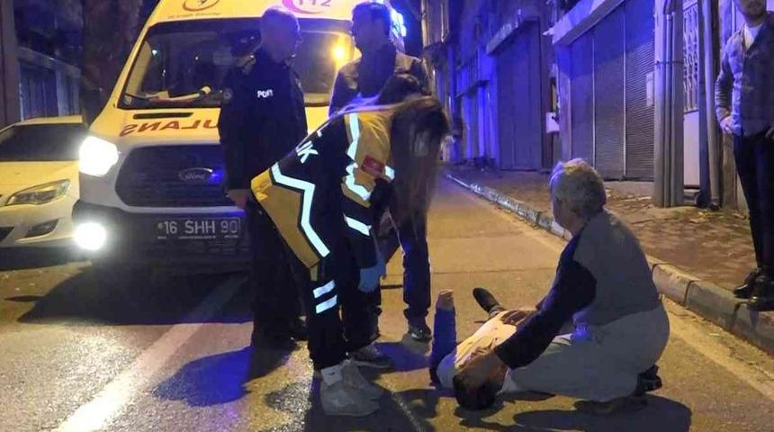 Babası yere yığıldı, arkasına bile bakmadı! Yolun ortasındaki dehşete çevredekiler koştu