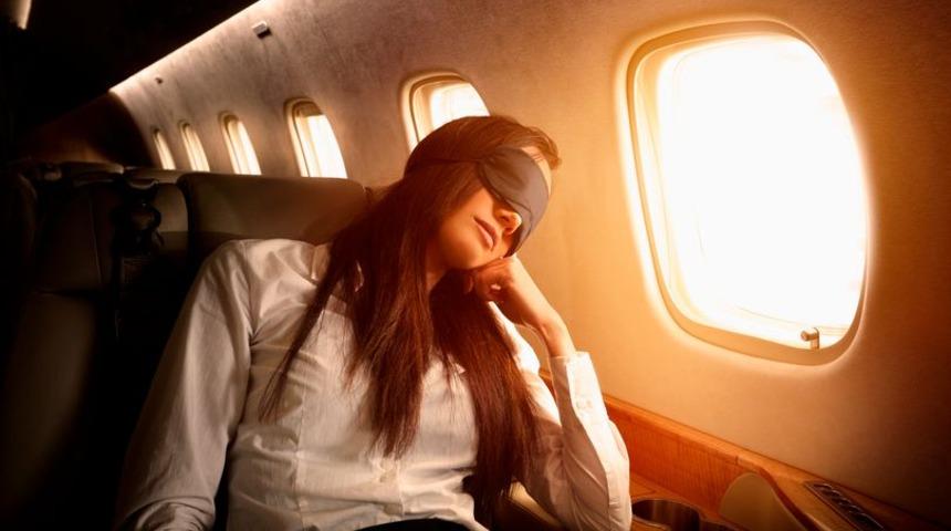 Sosyal medyada gündem yarattı! “Ben bir uçuş görevlisiyim ve kalkıştan sonraki iki saat içinde uyumamalısınız”