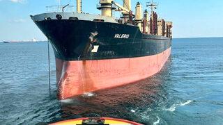 GÜNCELLEME - İstanbul Boğazı'nın güneyinde arızalanan yük gemisi kurtarıldı