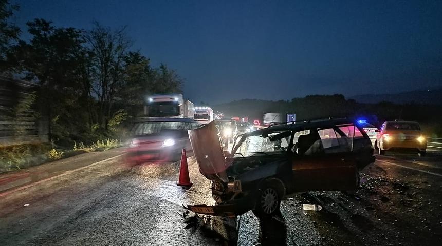 Bursa'da trafik kazasında 4 kişi yaralandı