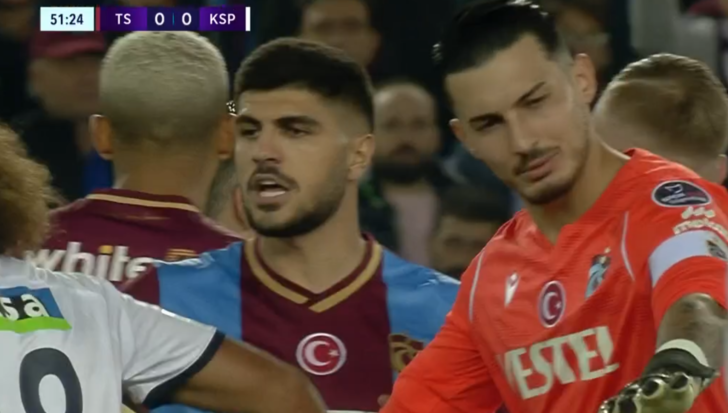 Son dakika: Uğurcan orta sahaya kadar geldi! Maçta ortalık bir anda karıştı G2