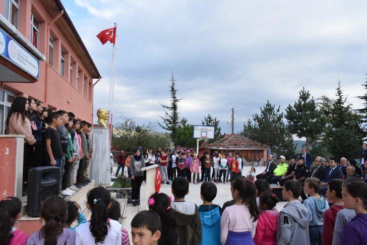 Samsun'da şehit Jandarma Uzman Çavuş Bayram Aksu'nun adı öğrenim gördüğü okulda yaşatılacak G2