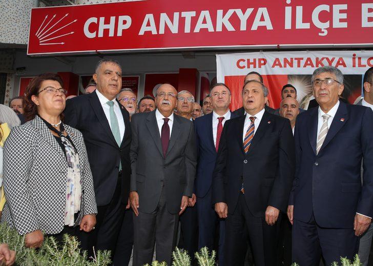 CHP Genel Başkan Yardımcısı Torun, Hatay'da partisinin ilçe binası açılışında konuştu: G1