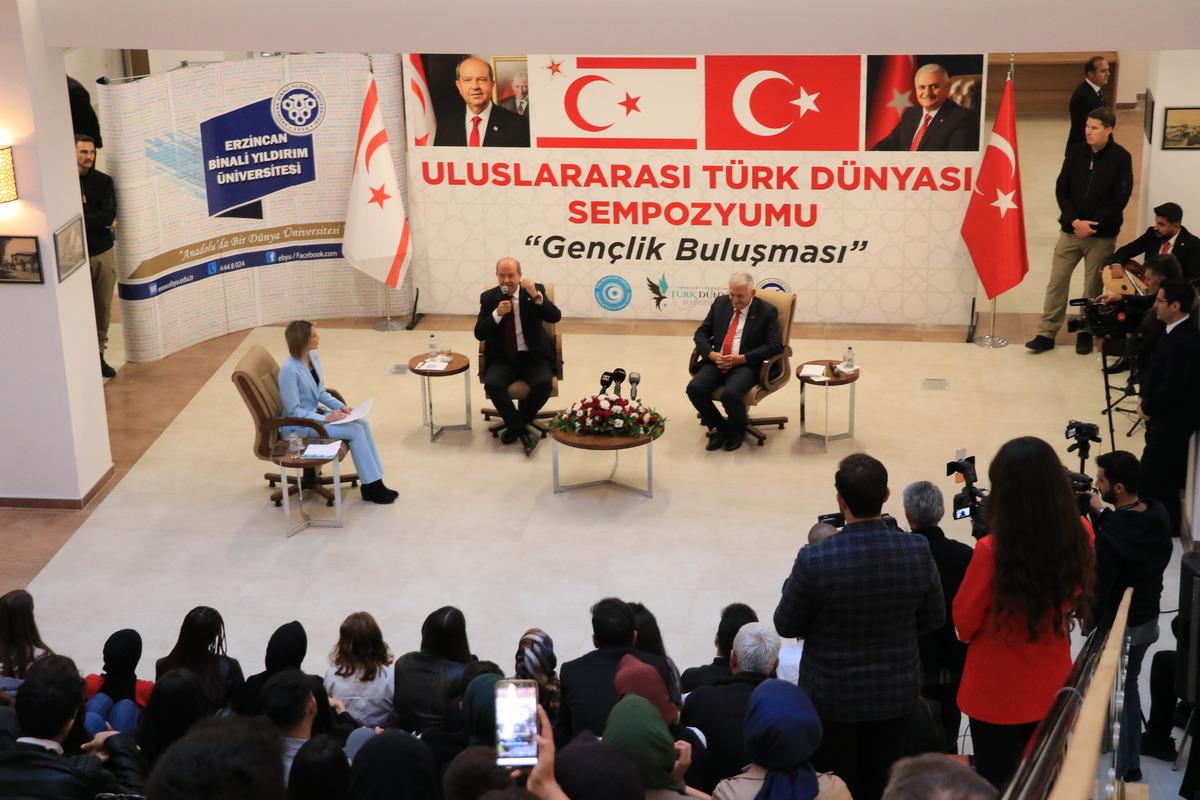 KKTC Cumhurbaşkanı Tatar, Erzincan'da gen&ccedil;lerle buluştu: