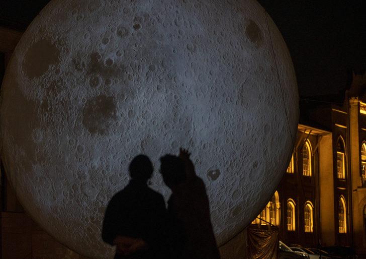 "Başka Bir Yer" isimli video mapping sergisi Ankaralılarla buluştu G2