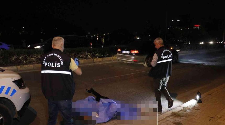 Otomobil 'elektrikli scooter'a çarptı! Geriye bu fotoğraf kaldı