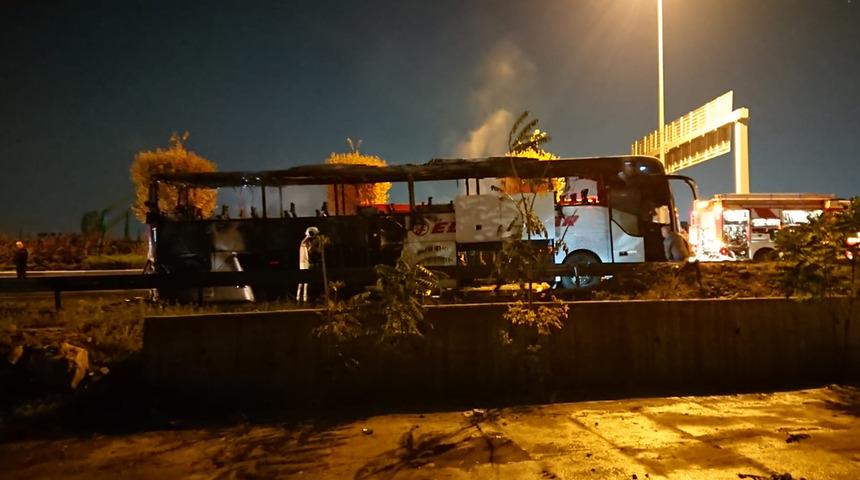 Ankara'da yolcu otobüsü alev alev yandı! Yolcular son anda tahliye edildi...