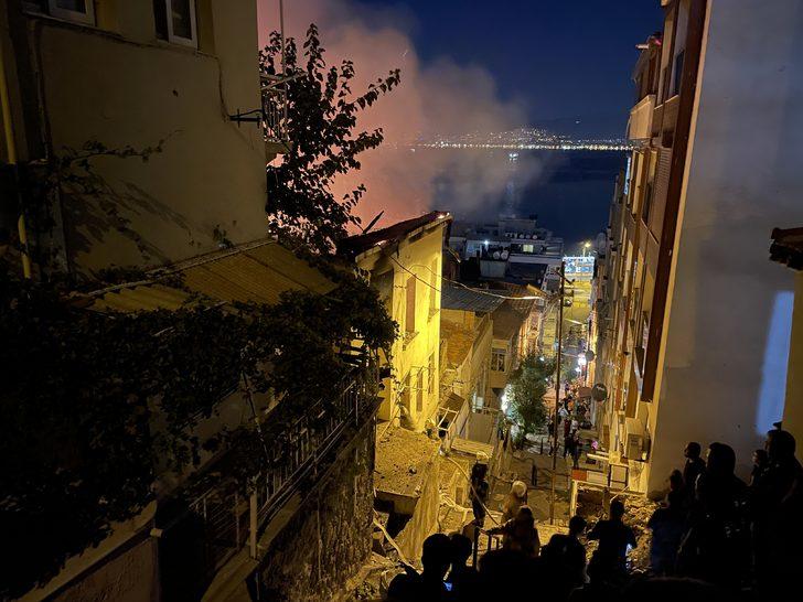 İzmir'de 3 katlı binada çıkan yangında 2 kat tamamen yandı G1