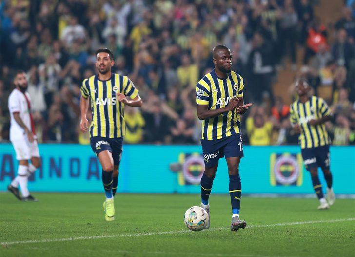 Ne yaptın Enner Valencia! Tek başına Galatasaray'ı geçti... G4