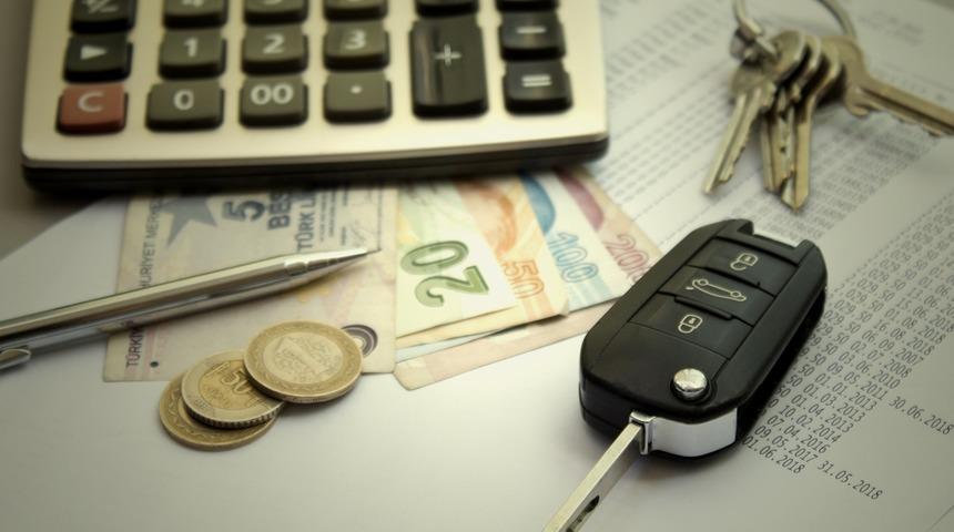 Taşıt kredisi ile araba alacaklar dikkat! Rüzgarın yönü terse döndü: Bireysel kredi faizleri ise…