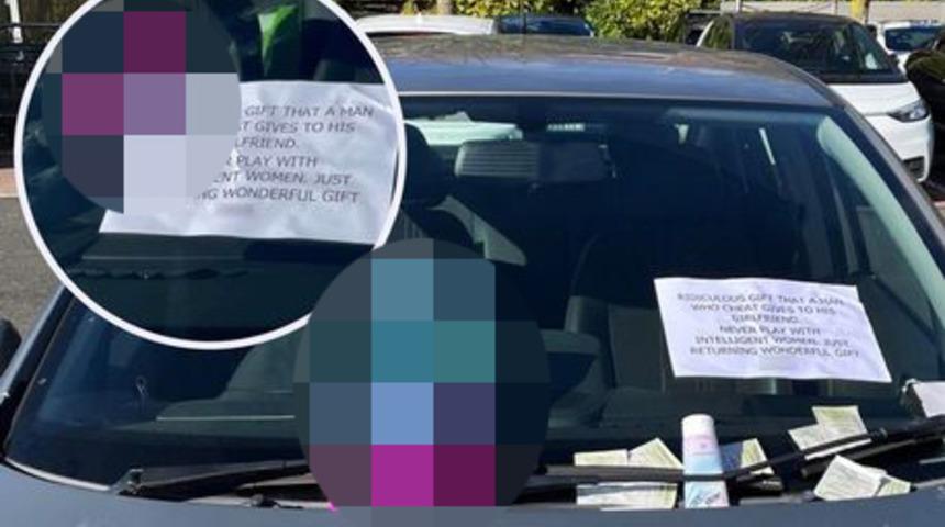 Aldatılan kadın sevgilisinden öyle bir intikam aldı ki.... Seks oyuncağını arabanın üzerine koydu