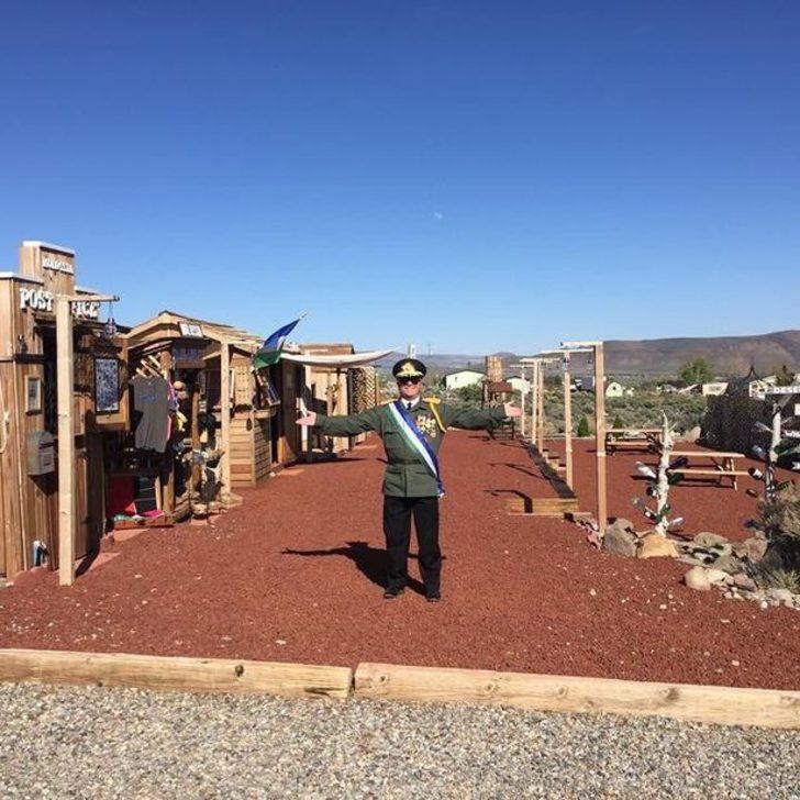 Kendi kendisini diktatör ilan etti! Ülkesinin değeri çikolata parçacıklı kurabiye kadar... G1