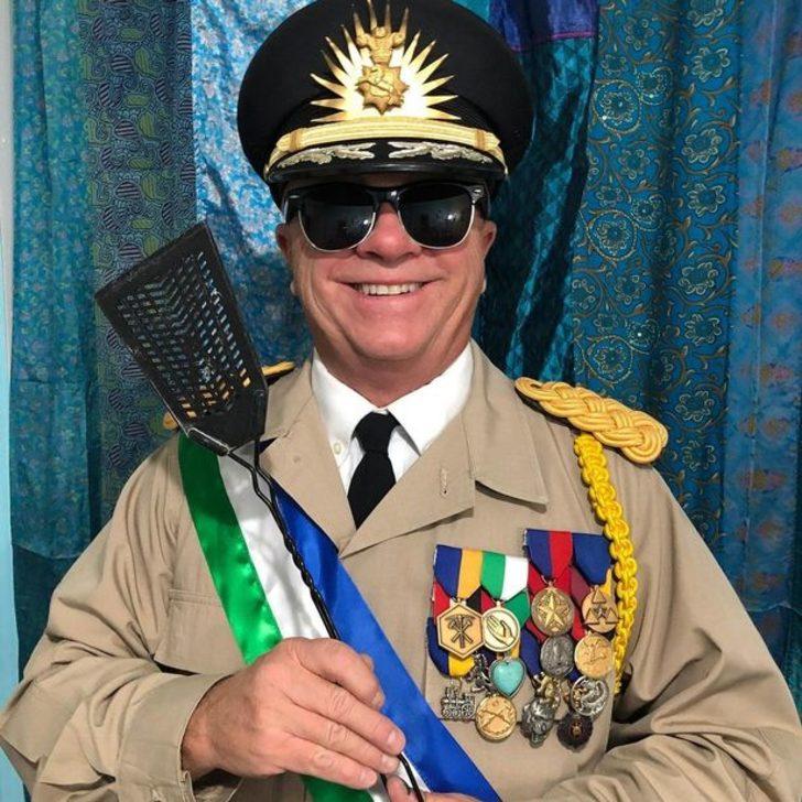 Kendi kendisini diktatör ilan etti! Ülkesinin değeri çikolata parçacıklı kurabiye kadar... G4