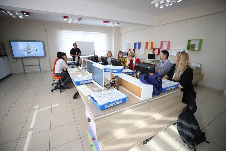 Avrupalı öğretmenler Balıkesir'de okul öncesi proje çalışmalarına katılıyor G2