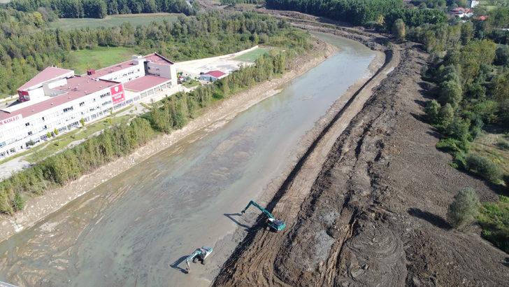 Bartın'da ırmak yatağı taşkın riskine karşı genişletiliyor G2