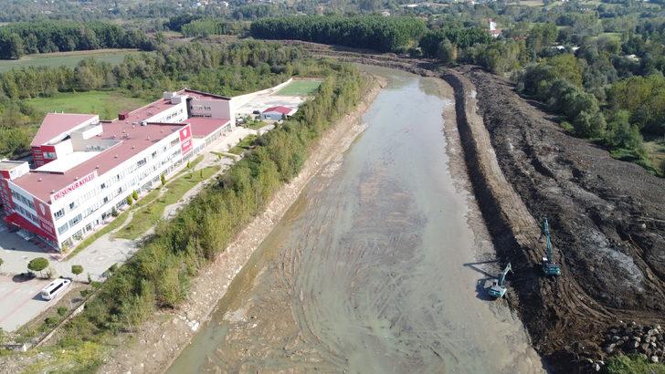 Bartın'da ırmak yatağı taşkın riskine karşı genişletiliyor G3