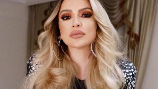 Güzel şarkıcı Hadise'nin bir de kız kardeşini görün! Görenin nutku tutuldu
