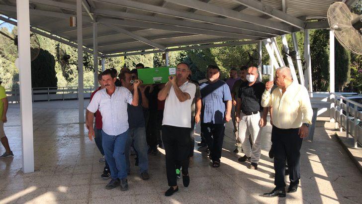 Adana'da kazada hayatını kaybeden skuter sürücüsünün cenazesi defnedildi G3