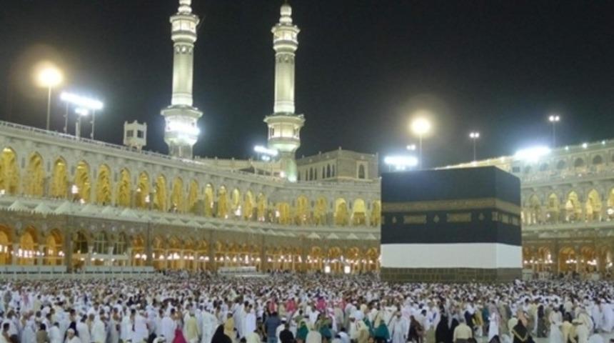 Diyanet, Umre tarifesinde doları 3,60'tan TL'ye çevirdi