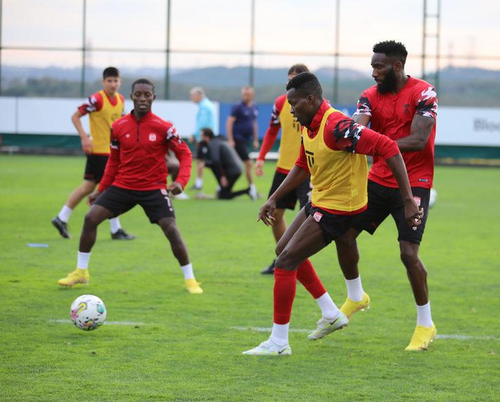 Sivasspor'da, Ballkani maçı hazırlıkları başladı G2