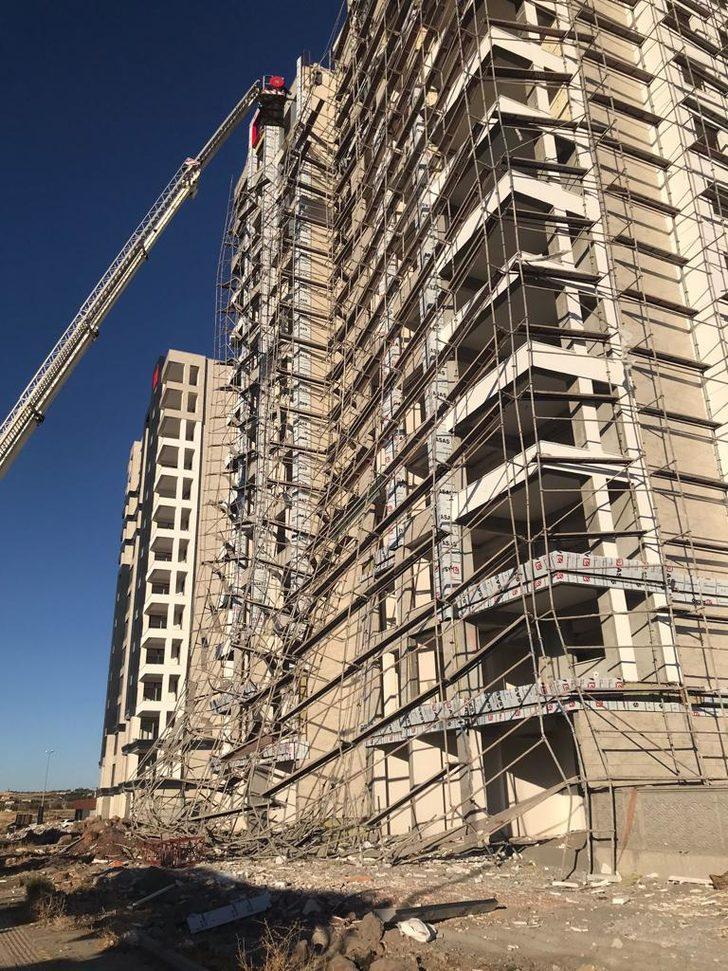 Diyarbakır'da çöken inşaat iskelesinde mahsur kalan 2 işçi kurtarıldı G2