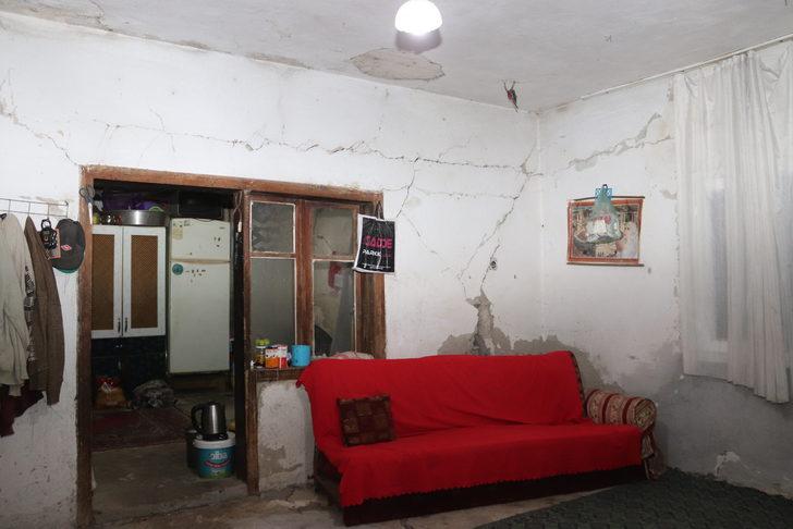 GÜNCELLEME 4 - Osmaniye'de 5,1 büyüklüğünde deprem G4