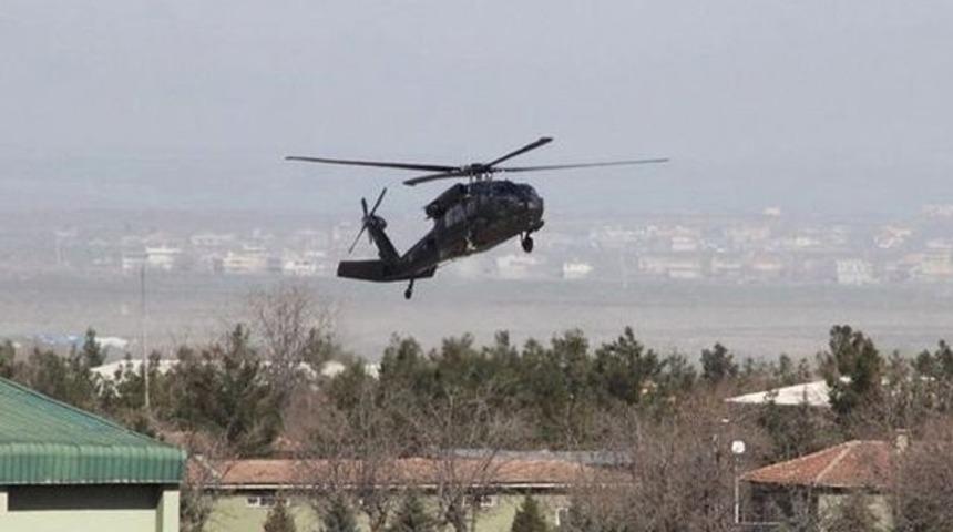 Ara&ccedil;la ka&ccedil;maya &ccedil;alışan ter&ouml;rist &ouml;ld&uuml;r&uuml;ld&uuml;