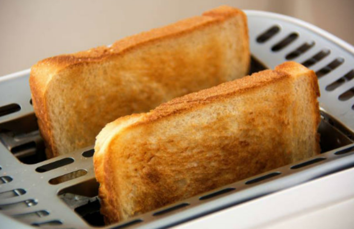 Sabahları ne yediğinize dikkat edin! Severek yedikleriniz kanser riskinizi artırıyor G5