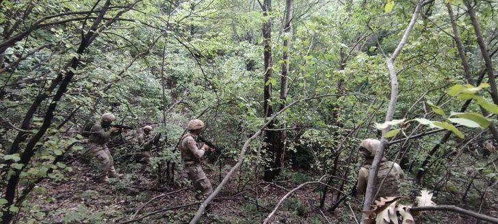 Hatay'da PKK'lı teröristlerin kullandığı iki depoda yaşam malzemeleri bulundu G1