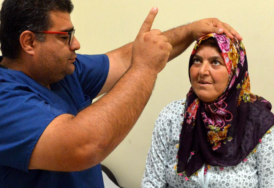 Milyonda bir g&ouml;r&uuml;l&uuml;yordu... 'Fel&ccedil; olabilirsin, &ouml;l&uuml;m tehlikesi var, k&ouml;r kalabilirsin' dediler, kimse teşhis koyamadı! Burnundan &ccedil;ıkartıldı