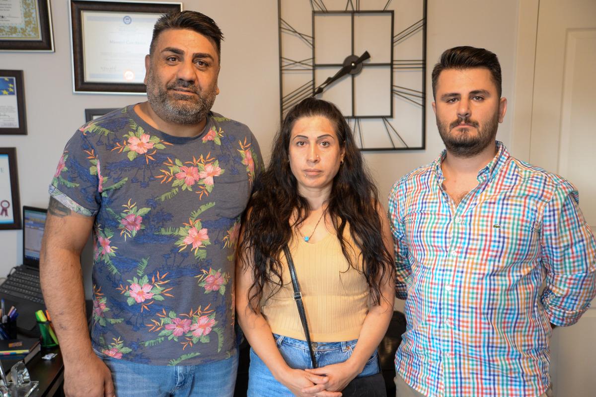 Antalya'da "seyyar g&uuml;zellik aracında" cildine zarar verildiğini iddia eden kadın şikayet&ccedil;i oldu