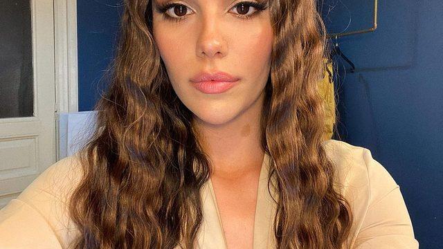 Özgü Kaya kimdir, kaç yaşında ve nereli? Altın Kelebek Ödül Töreni'nde ödül alanÖzgü Kaya'nın dizi ve filmleri