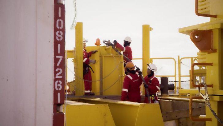 Sakarya Gaz Sahası'nın tabanına çelik ekipman yerleştirme işlemleri sürüyor G5