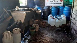Hatay'da 1450 litre sahte içki ele geçirildi
