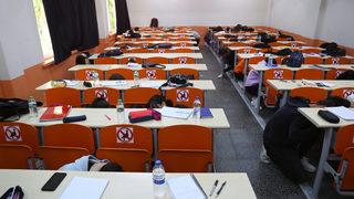 Edirne'de üniversiteliler katıldıkları tatbikat sonrası AFAD gönüllüsü olmak için sıraya girdi