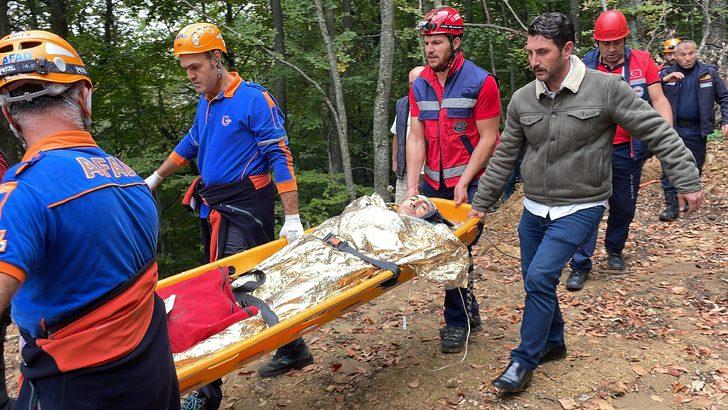 Bursa'da ağaçtan düşünce ormanda mahsur kalan kişi kurtarıldı G4