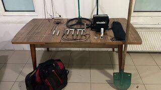 Sakarya'da kaçak kazı yapan 9 şüpheli suçüstü yakalandı