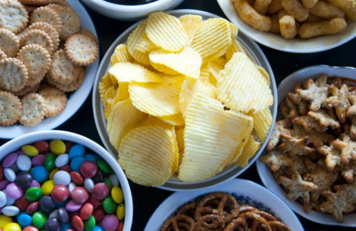 Dayanılmaz ağrılara ve şişkinliğe yol açıyor! Gaz probleminiz varsa yemeden önce tekrar düşünün G4