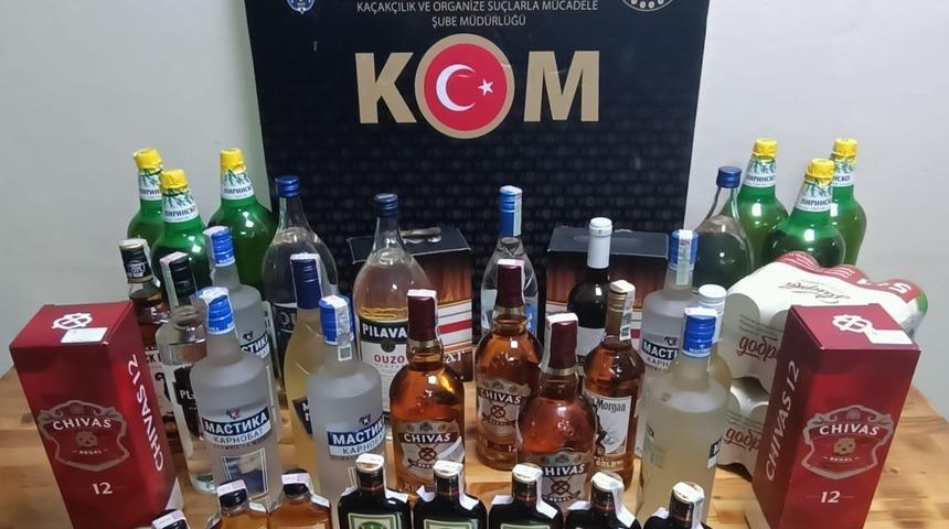 Çanakkale'de gümrük kaçağı içki ve tütün ele geçirildi