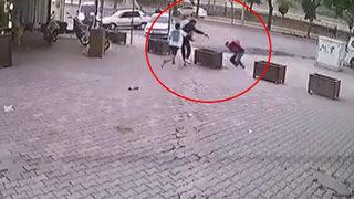 Barışmak için buluştu, kurşun yağdırdı! Adana'daki dehşet anları kamerada