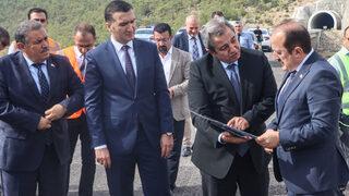 Akdeniz Sahil Yolu'nda bu yıl 3 tünel ve 1 viyadük açılacak