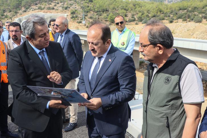 Akdeniz Sahil Yolu'nda bu yıl 3 tünel ve 1 viyadük açılacak G2