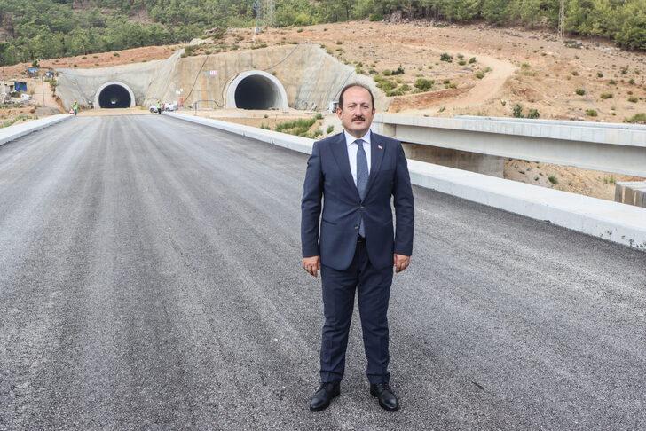 Akdeniz Sahil Yolu'nda bu yıl 3 tünel ve 1 viyadük açılacak G4