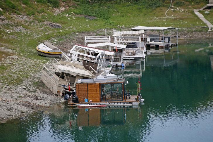 Seyhan Baraj Gölü'ndeki kaçak yapılar kıyıya çekiliyor G1