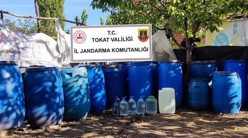 Tokat'ta kaçak içki operasyonunda 5 kişi yakalandı