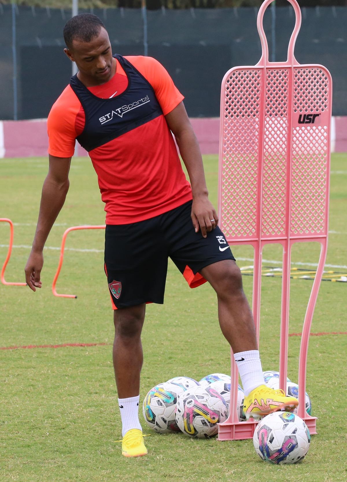 Hatayspor, Fatih Karag&uuml;mr&uuml;k ma&ccedil;ının hazırlıklarına devam etti