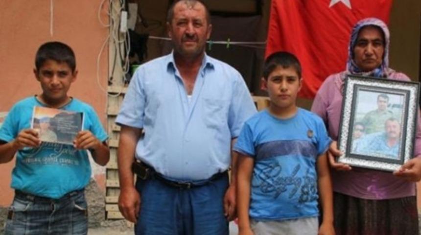 Boğazi&ccedil;i K&ouml;pr&uuml;s&uuml;'nde &ouml;ld&uuml;r&uuml;len askerin babası: Oğlum lin&ccedil; mi edildi yoksa komutanı mı vurdu?